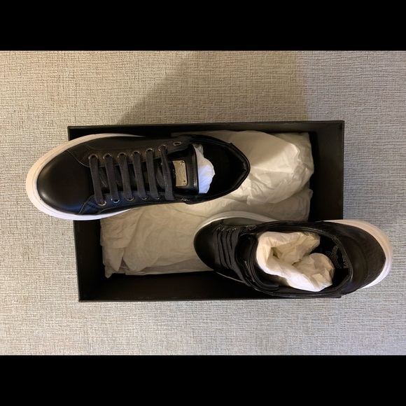 Authentic Black MCM sneakers - Picture 6 of 6
